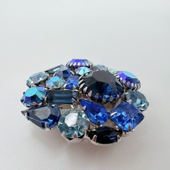 Signed Weiss Blue Aurora Borealis Rhinestones Brooch Pin Embellished Prong Set