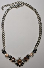Y2K Era Pink Black Flower Chain Necklace American Eagle Women Fashion Jewelry