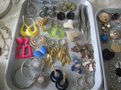 9# Vintage-Now 203pc Costume Jewelry Necklace Earrings Pins Bracelets Lot (Bb14