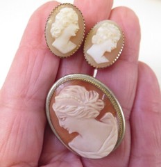 Vintage Shell Cameo Set Pin & Earrings Married Signed Coro
