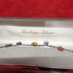 VINTAGE STERLING SILVER BRACELET ENAMELED BUTTERFLY CHARMS ROLO CHAIN (27a)