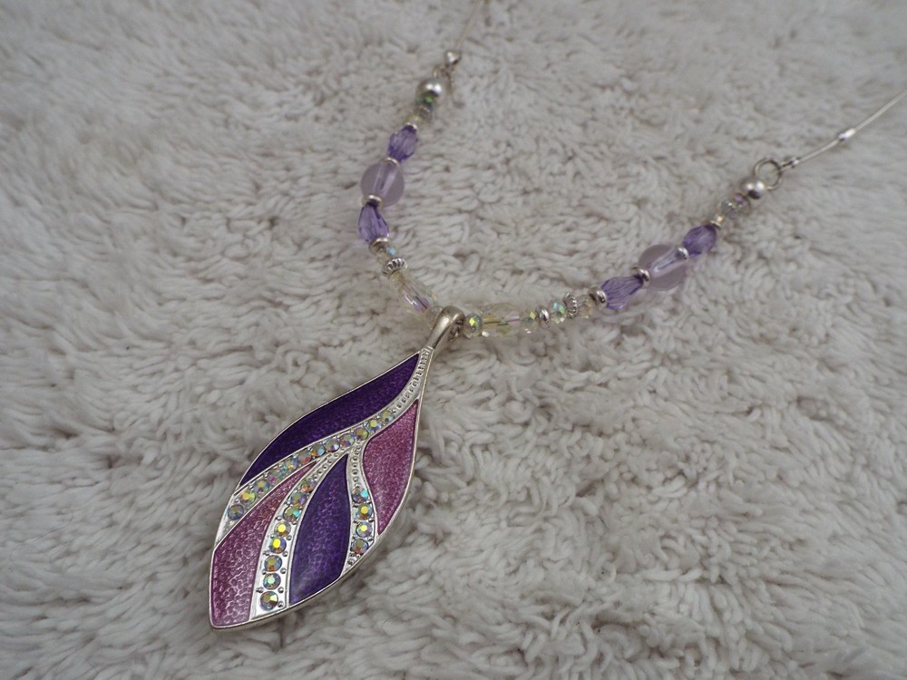 KC Silvertone Rhinestone Purple Pendant Necklace (A48)