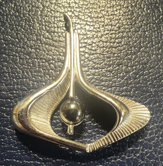 Sarah Cov Signed Silver Tone Abstract Art Brooch Pin, Silver Plated