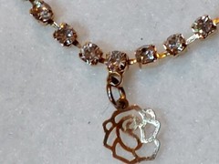 Vintage-Anklet /Bracelet-Goldtone W/Rhinestones & Rose shaped charms- 8.5 in LG