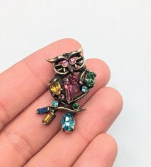 Vintage Multicolor Pastel Rhinestone Adorable Owl Bird Animal Figural Brooch Pin