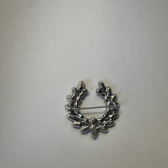 B. David Sapphire Blue Rhinestones And Pearls Laurel Wreath Brooch