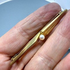 Antique 8K Bar Pin with 4.7mm Pearl 1.75″ 2.9 grams
