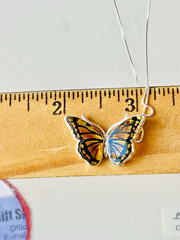 Butterfly Genuine Baltic Amber Necklace Vintage Egg Yolk Butterscotch Polish 老琥珀