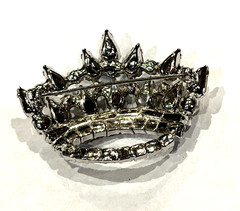 B. DAVID AB RHINESTONES FAUX PEARL BLUE IRIDESCENT CROWN TIARA BROOCH PIN EUC