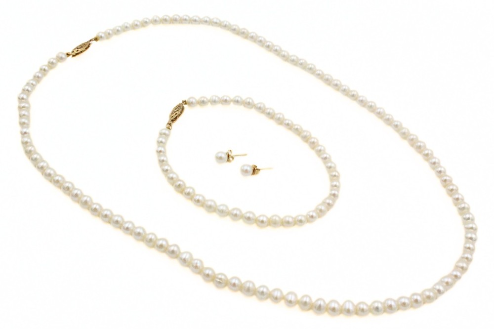 Timeless 14K Gold White Akoya Pearl Parure Set
