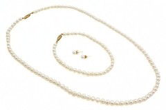 Timeless 14K Gold White Akoya Pearl Parure Set