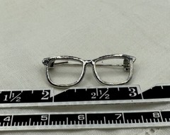 Petite Small Silver Tone Eye Glasses Brooch Pin