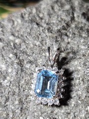 VINTAGE SKY BLUE TOPAZ EMERALD CUT STERLING SILVER 925 PENDANT W/ CZ ACCENTS