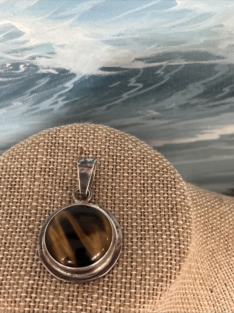 Vintage Tigers Eye Amulet Silver Pendant Round