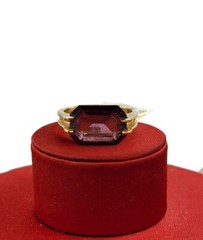 Vtg Sz 7 Ring Lg Purple Cubic Zirconia 18KGE Gold Electroplated Jewelry StyL2