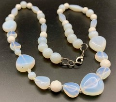 Fiery Opalite Opalescent Glass Beaded Necklace Glowers Vintage