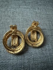 Vintage Door Knocker Knot Earrings Gold Tone Pierced Capsule Old Money Career