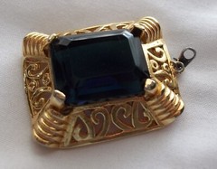 Vtg Signed Edlee Goldtone Opencut Rectangular Pendant Blue/Purple Stone