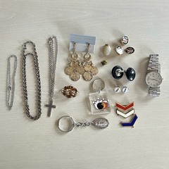 Vintage Jewelry Mixed Lot Earrings Necklaces Keychain Pin Gold Tone Silver AS IS