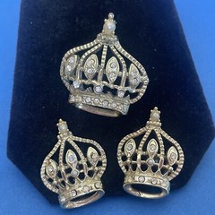 Vintage GoldTone Rhinestone & Faux Pearl Crown Brooch & Earrings Vintage Set I24