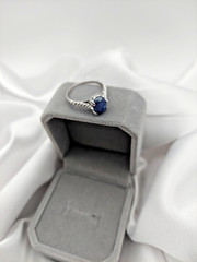Natural Sapphire Oval 1.00ct Ring Genuine Ceylon Sapphire Sterling Size 7- 2.3gr
