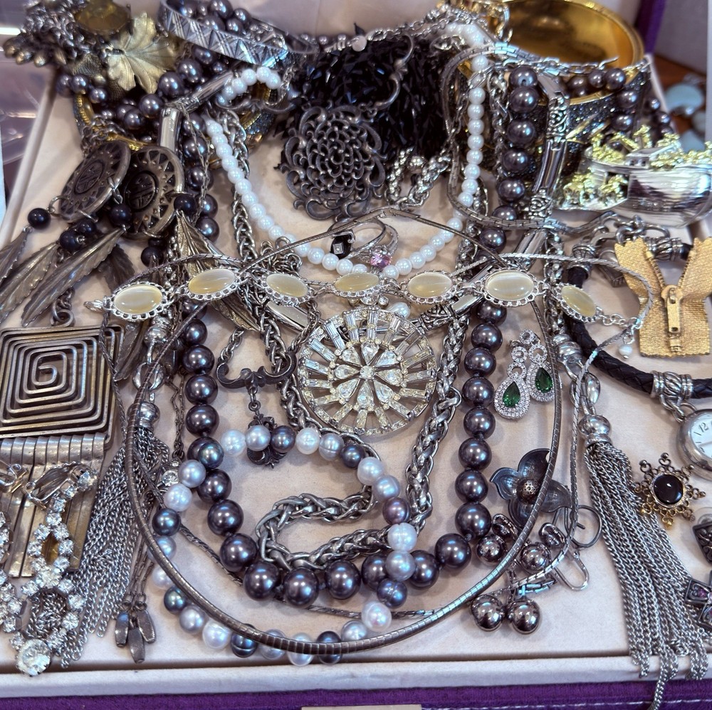 Vintage Estate Costume Jewelry Lot! SARAH COV, AVON and more!