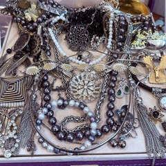 Vintage Estate Costume Jewelry Lot! SARAH COV, AVON and more!