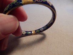 VTG 1980S 1990S CLOISONNE BRACELET FLOWERS BLUE BACKGROUND