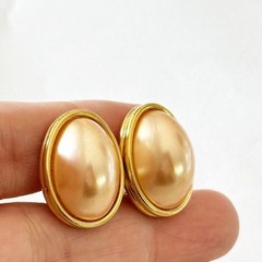 Vintage Monet Earrings Faux Peach Pearl and Gold Tone Clip on