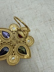 Vintage @TAT Multicolor Rhinestone Brooch – Faux Pearl Gold Tone Statement Pin