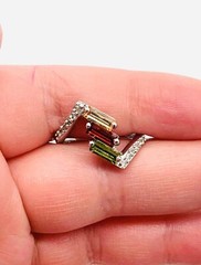 Vtg Silver Tone Birthstone Green Red Yellow Glass Rhinestones Ring Sz 7.5