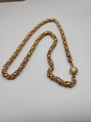 Vintage 22″ Gold Tone Textured Byzantine Link Necklace 22″ Box Clasp