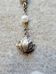VTG JANICE GIRARDI JGD-LOTUS PEARL Y-Necklace/Rosary Style/Mala .925 Sterling