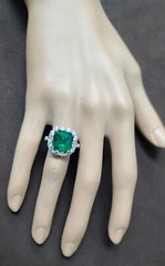 Vintage Platinum Engagement Ring 5.30CT. Gem Natural Green Emerald Square Shape