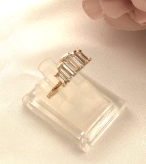 Vintage Jewellery Yellow Gold Ring White Sapphires Antique Deco Jewelry small