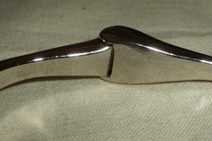 A#816X vtg HINGED BRACELET W SILVER TONE HIDDEN WRISTWATCH RIO QUARTZ