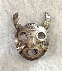 Vintage Sterling Silver Tribal Horned Diety Mask Brooch (111 – 2652)