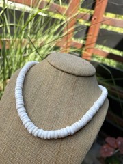 9-10mm 70’s HAWAIIAN PUKA SHELL Necklace 19 inch men/women’s