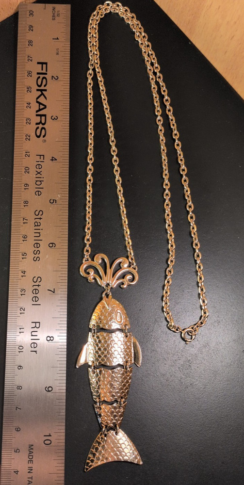 70’s Vintage Fish Pendant Necklace Metal Articulated