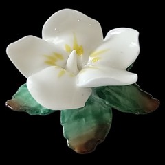 Artone Bone China Gardenia Brooch Pin Flower Floral White England Vintage Dainty