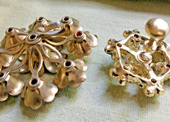 VINTAGE – Brooch Pin & Screwback Earrings – Colorful FLOWERS Set – Retro RARE
