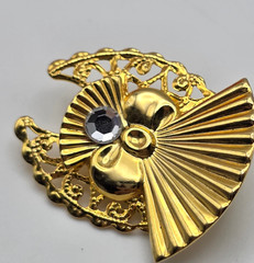 Vintage 1996 AOL Angels Of Love Rhinestone Angel Brooch Gold Tone Filigree 1″