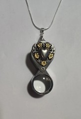 Antique Silver Gold Tone Floral Heart Magnifying Loupe Pendant Necklace 20 x