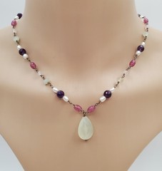 VTG 925 Pearl and Gemstone Jade Teardrop Necklace 18in Sterling Silver 12gtw