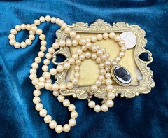 Vintage Double Strand Faux Pearl Cameo Necklace Black White Resin Cameo