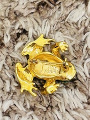 AAI Green Enamel Gold Tone Frog Brooch Pin Vintage Signed