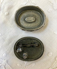 Vintage Pewter Trinket Box ‘Peace’ with Earrings and Brooch Tiny 1 inch