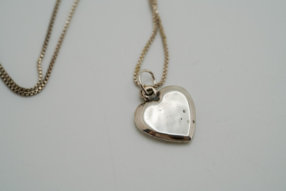 Vintage Sterling Silver Heart Pendant 1.7cm Necklace 22″ JB39