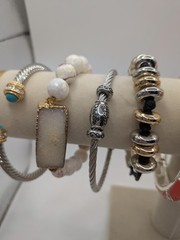 FASHION Bracelets Jewelry Lot Set Of 10 Cuff Stretch Stone Cable Charm Clamper