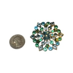 VTG Liz Claiborne Green Rhinestone Brooch Pin 2” Gold Tone Flower